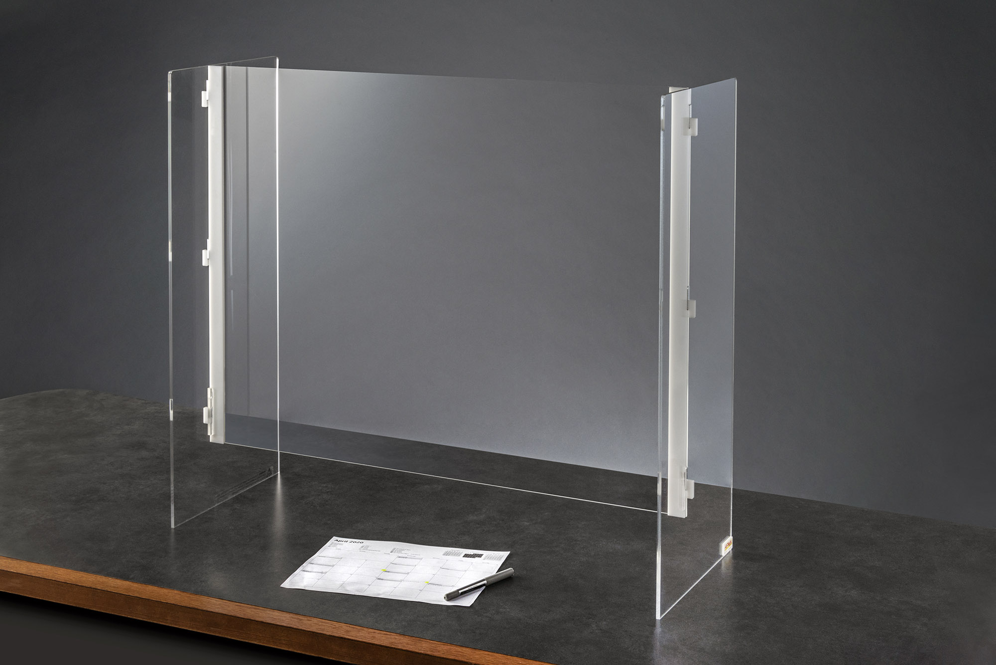 Values Of Polycarbonate Sneeze Guards For Desks For Long Lasting