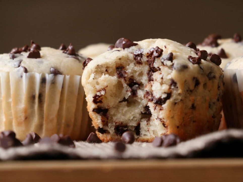 Fluffy Muffins & Creamy Eclairs